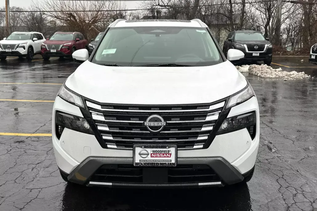 2025 Nissan Rogue SL photo 1