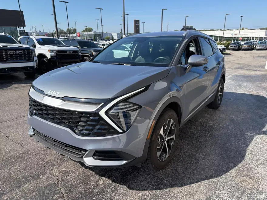 2025 Kia Sportage EX photo 1