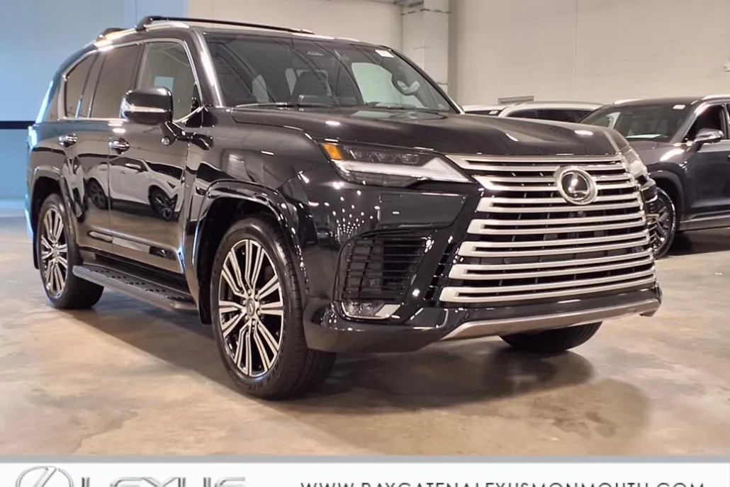2025 Lexus LX 600 Luxury photo 1