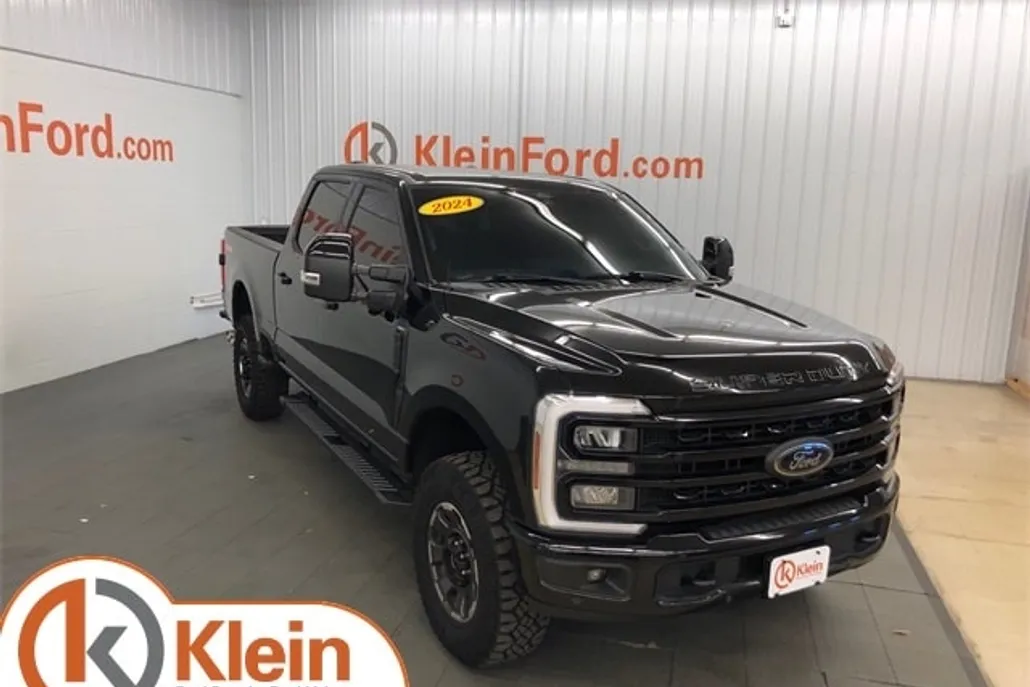 2024 Ford F-250 Lariat Tremor photo 1