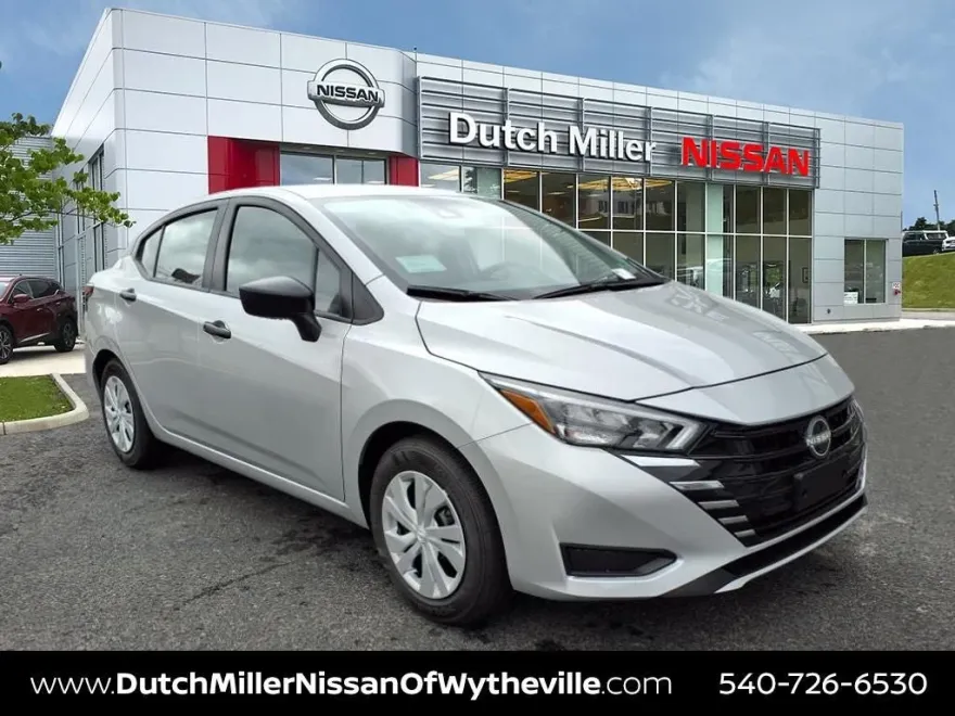 2025 Nissan Versa S photo 1