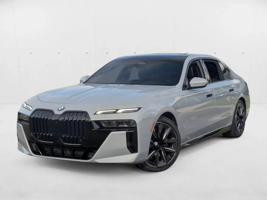 2023 Bmw 740i Sedan photo 1