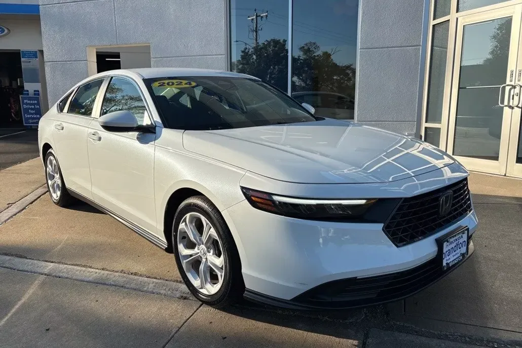 2024 Honda Accord LX photo 1
