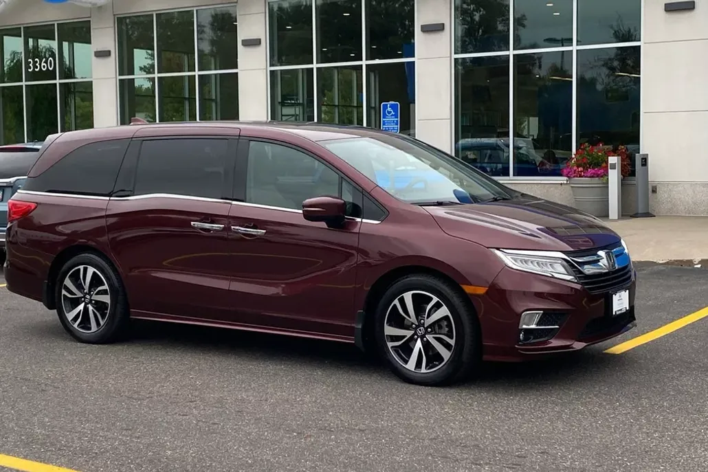 2020 Honda Odyssey Elite photo 1