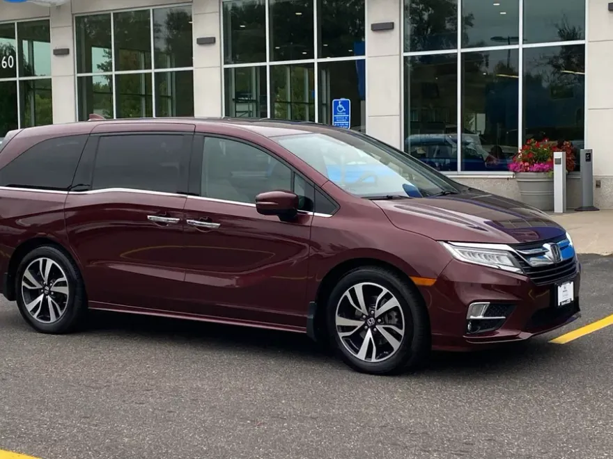 2020 Honda Odyssey Elite photo 1