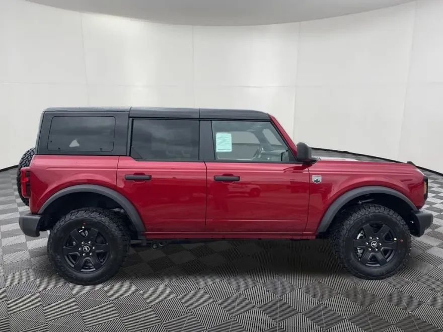 2025 Ford Bronco Big Bend photo 1