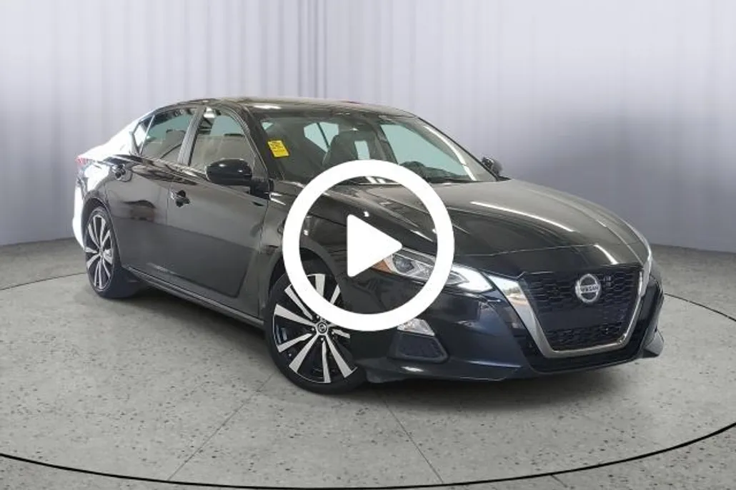 2022 Nissan Altima 2.5 SR photo 1