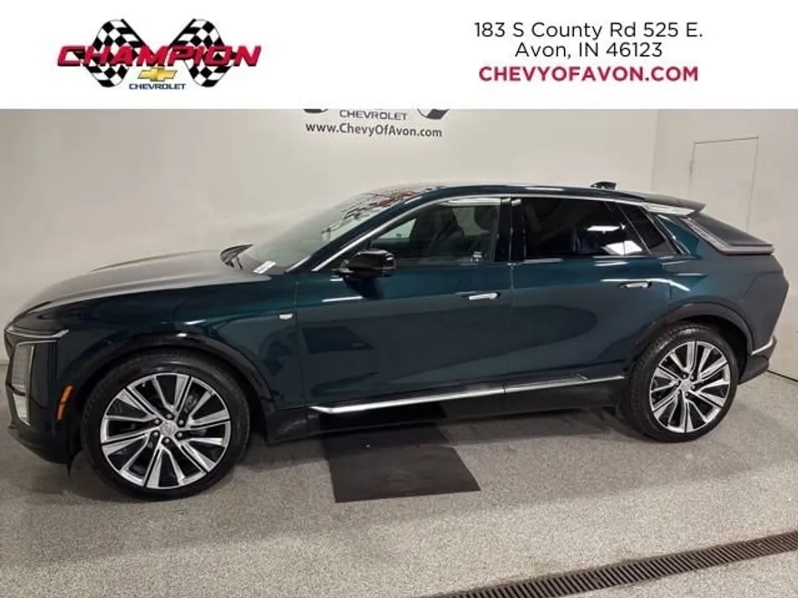 2025 Cadillac Lyriq Luxury photo 1