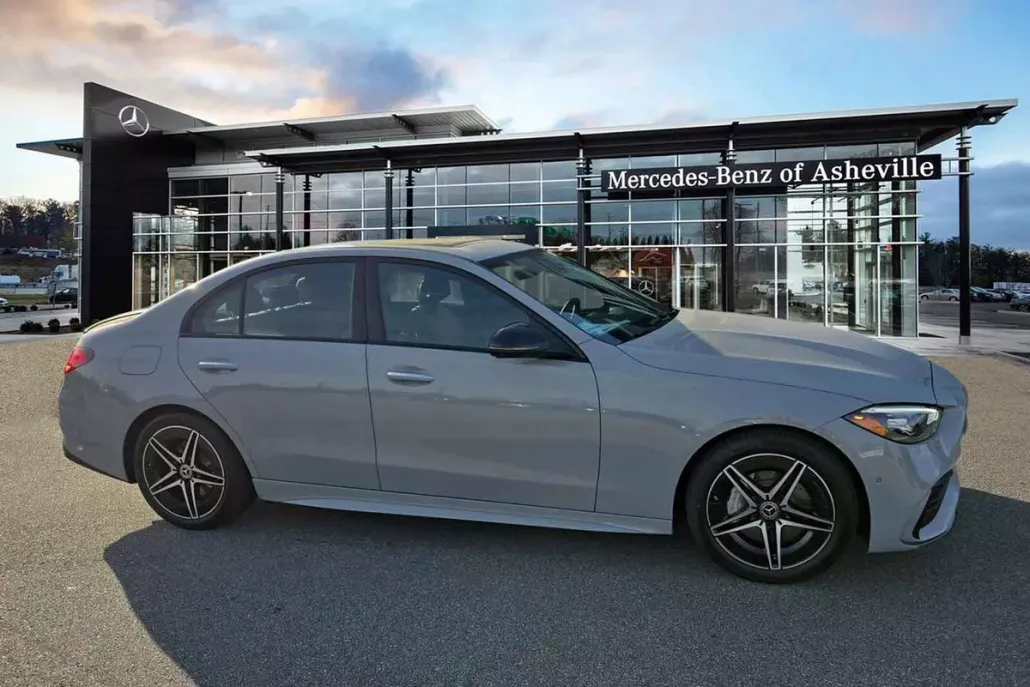 2025 Mercedes Benz C 300 4MATIC Sedan photo 1