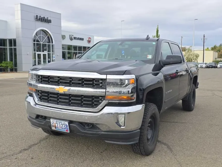 2017 Chevrolet Silverado 1500 photo 1
