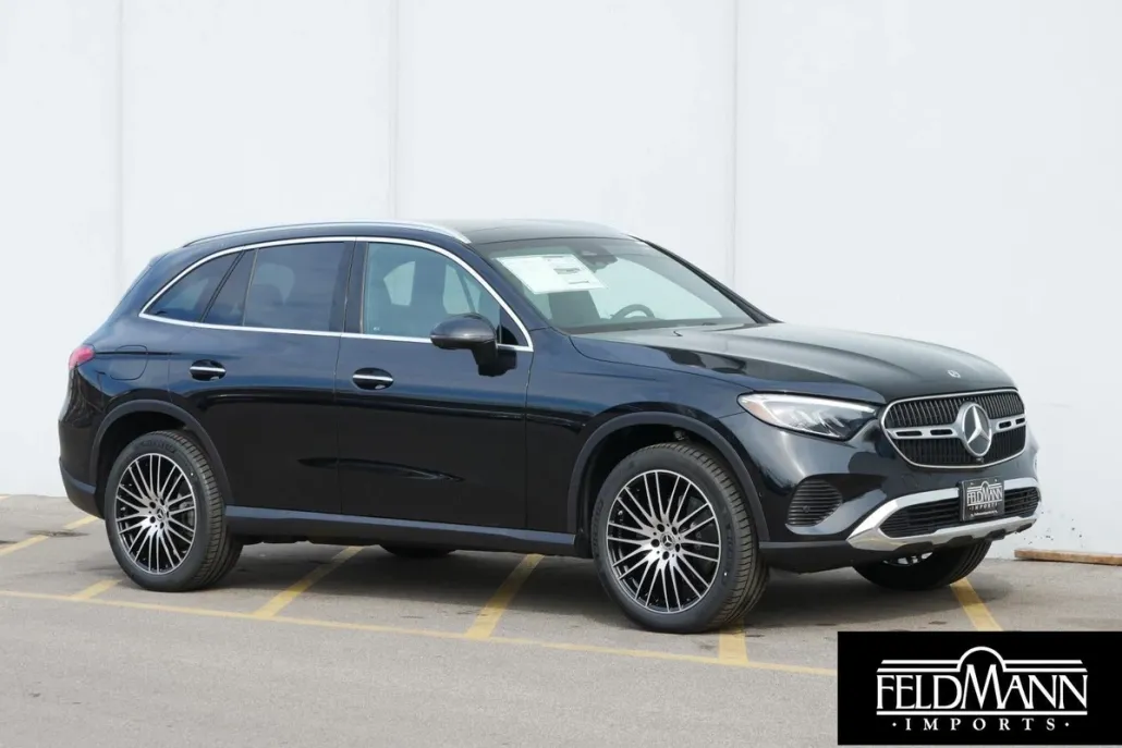 2025 Mercedes Benz GLC 300 4MATIC photo 1