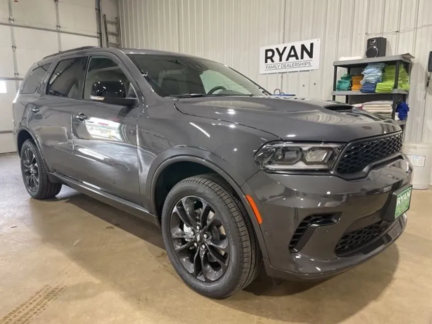 2025 Dodge Durango GT Plus photo 1