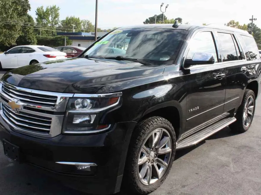 2015 Chevrolet Tahoe LTZ photo 1