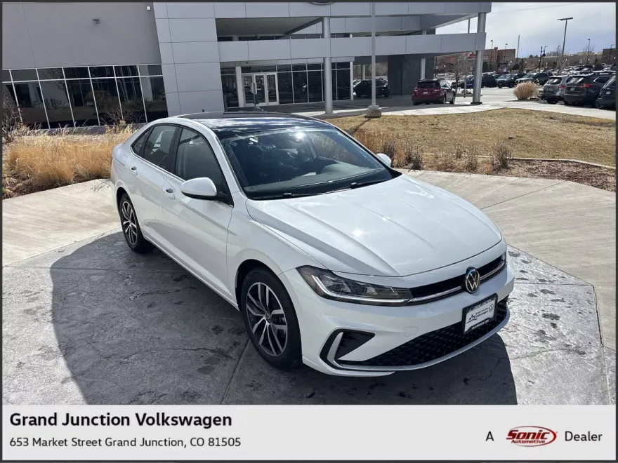 2025 Volkswagen Jetta 1.5T SE photo 1