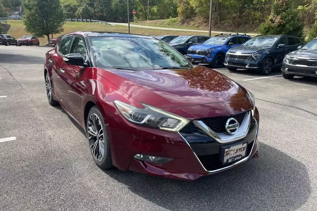 2017 Nissan Maxima Platinum photo 1
