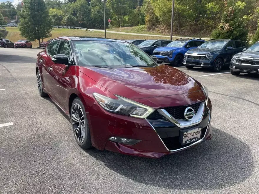 2017 Nissan Maxima Platinum photo 1