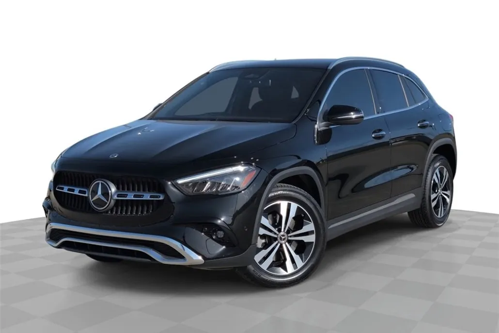 2024 Mercedes Benz GLA 250 4MATIC photo 1