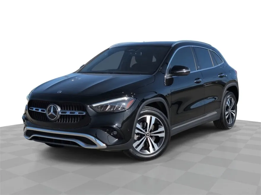 2024 Mercedes Benz GLA 250 4MATIC photo 1
