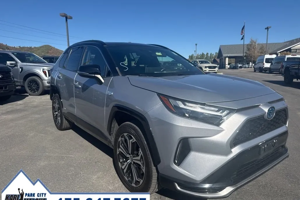 2022 Toyota RAV4 Prime XSE photo 1