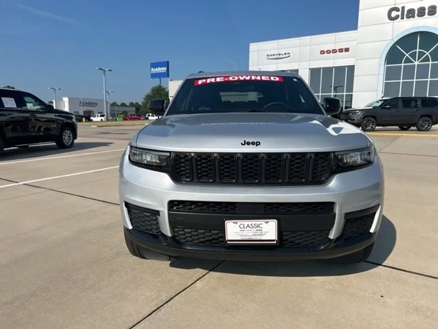 2024 Jeep Grand Cherokee Altitude photo 1