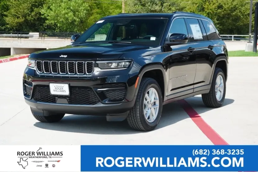 2025 Jeep Grand Cherokee Laredo X photo 1