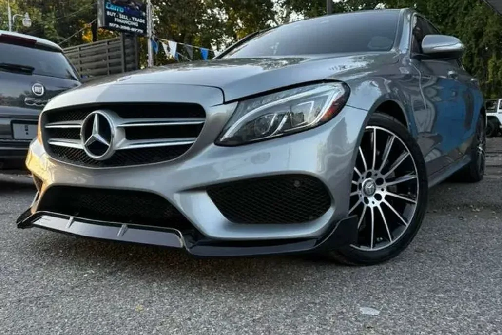 2015 Mercedes Benz C 300 photo 1