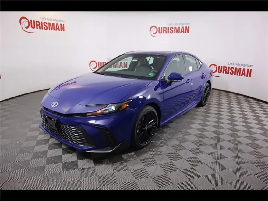 2026 Toyota Camry SE photo 1