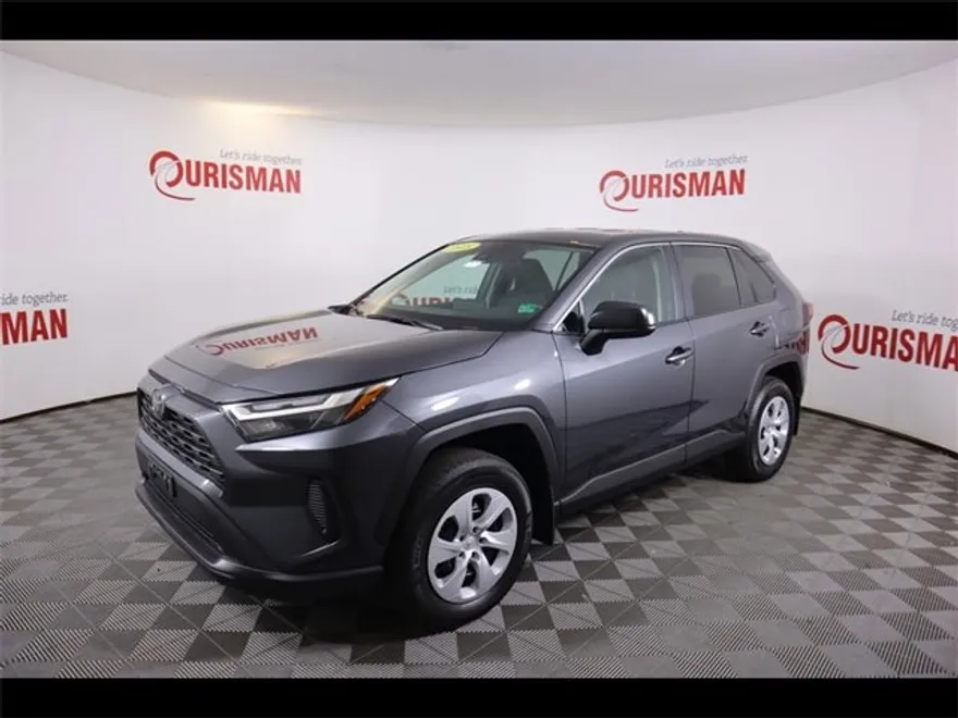 2025 Toyota RAV4 LE photo 1