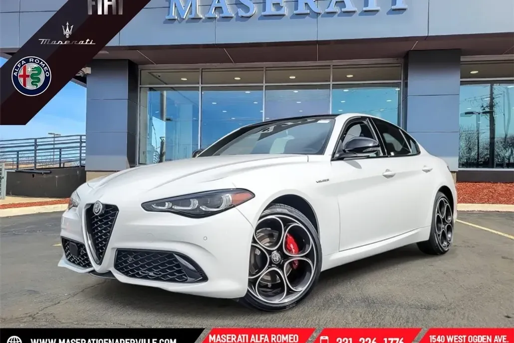 2025 Alfa Romeo Giulia Base photo 1