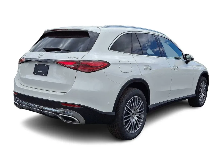 2025 Mercedes Benz GLC 300 4MATIC photo 1