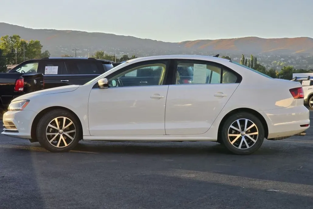 2017 Volkswagen Jetta 1.4T SE photo 1