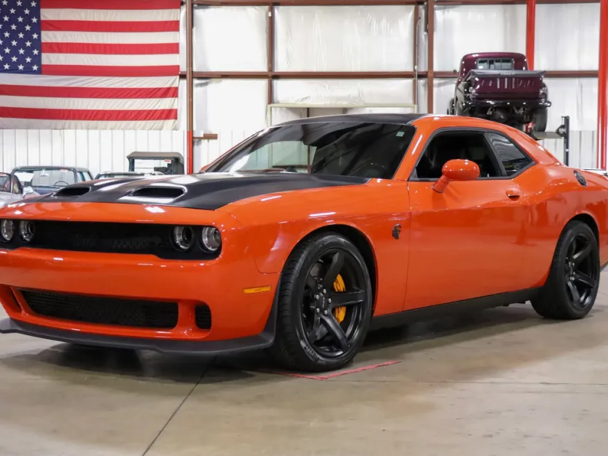 2022 Dodge Challenger Hellcat photo 1