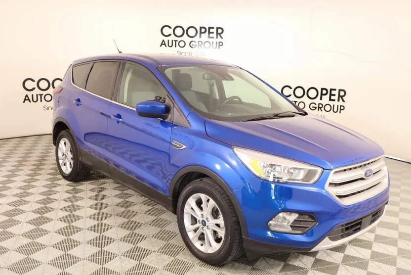 2019 Ford Escape SE photo 1
