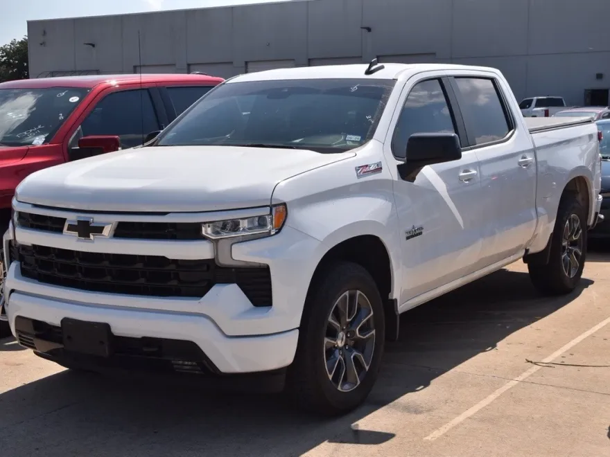 2023 Chevrolet Silverado 1500 RST photo 1