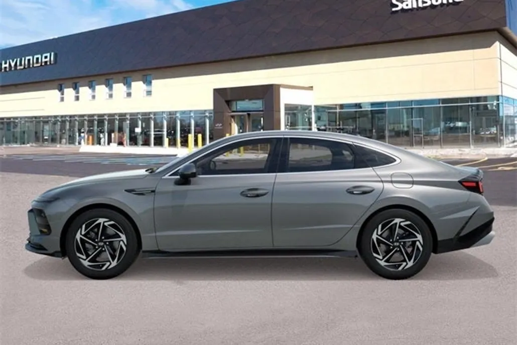 2026 Hyundai Sonata SEL Sport photo 1