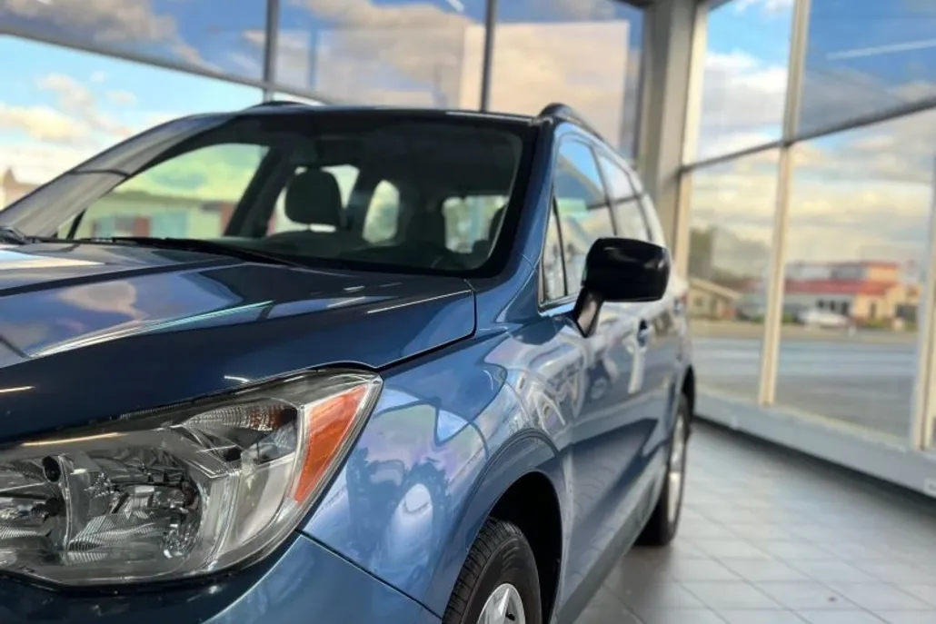 2015 Subaru Forester 2.5i Sport photo 1