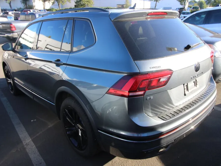 2021 Volkswagen Tiguan SE R-Line Black photo 1