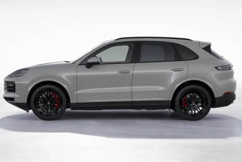 2024 Porsche Cayenne S photo 1