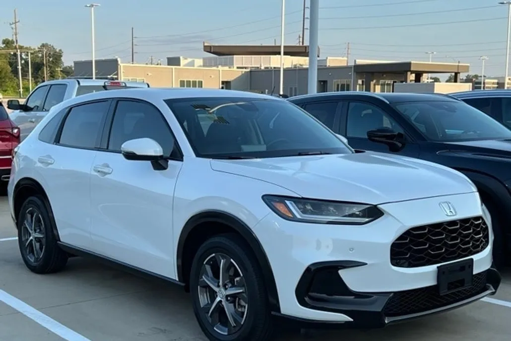 2024 Honda HR-V EX-L photo 1