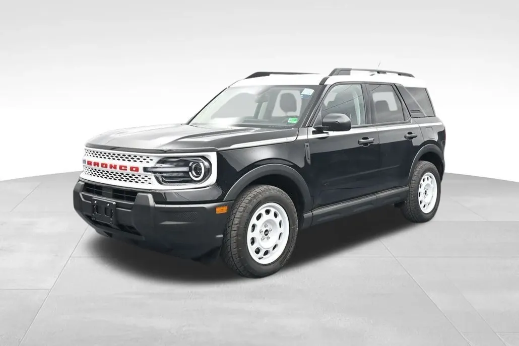 2025 Ford Bronco Sport Heritage photo 1