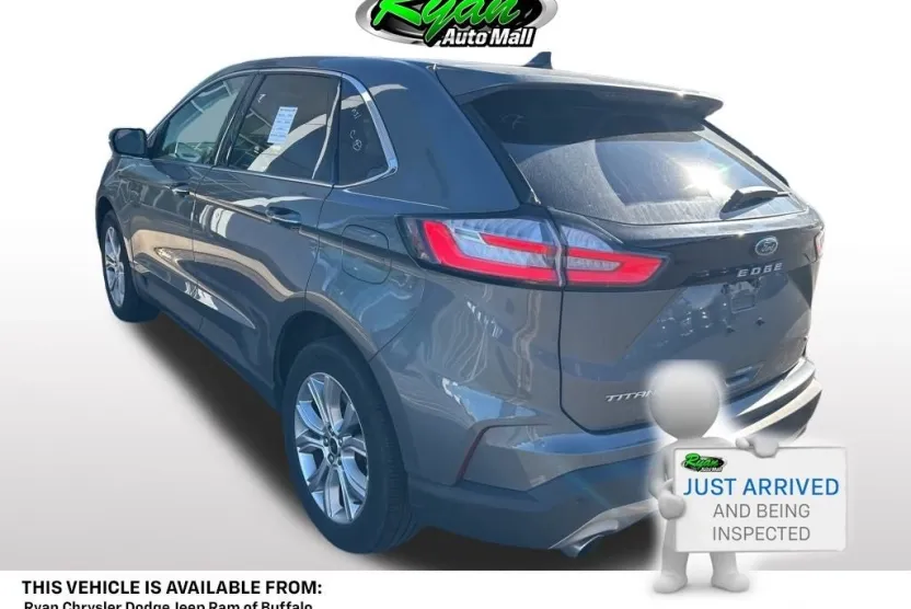 2024 Ford Edge Titanium photo 1
