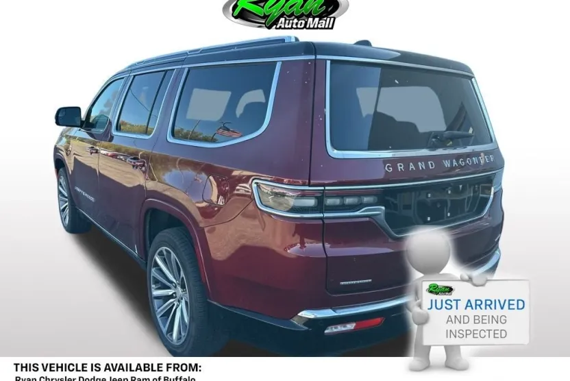 2023 Jeep Grand Wagoneer II photo 1