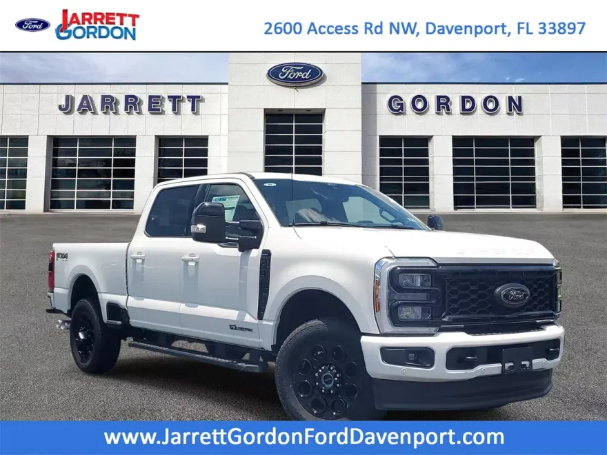 2025 Ford F-250 Lariat photo 1
