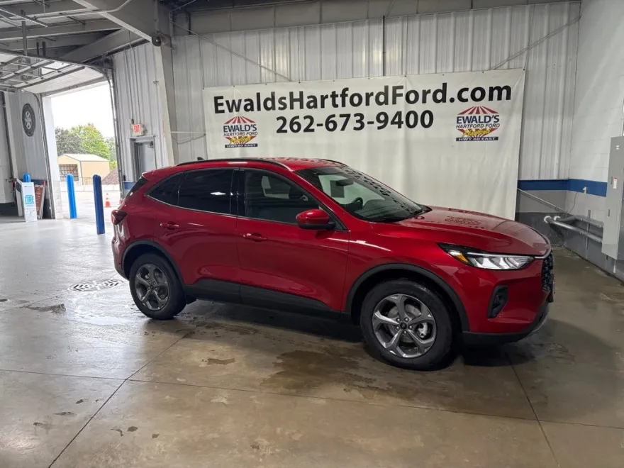 2026 Ford Escape ST-Line Select photo 1