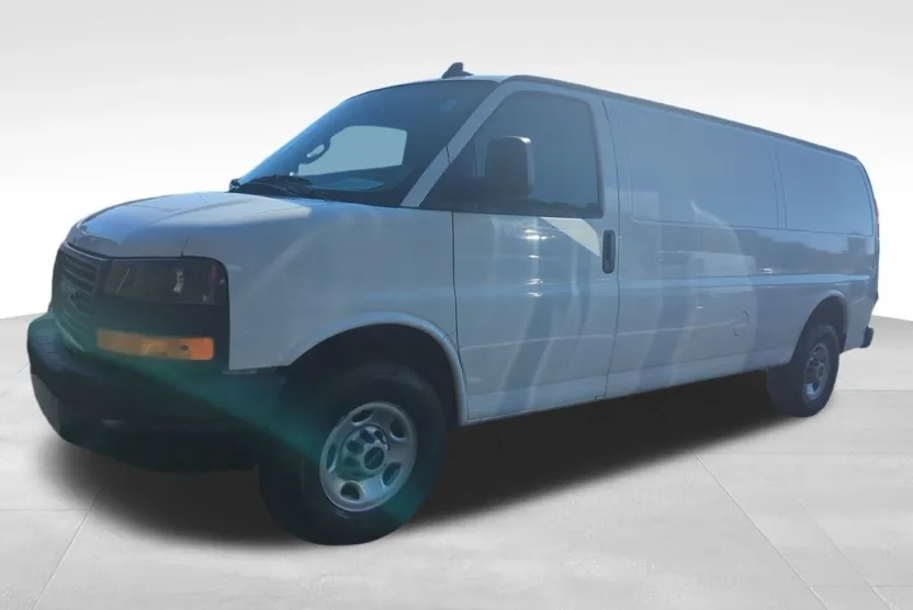 2023 Gmc Savana 2500 Cargo photo 1