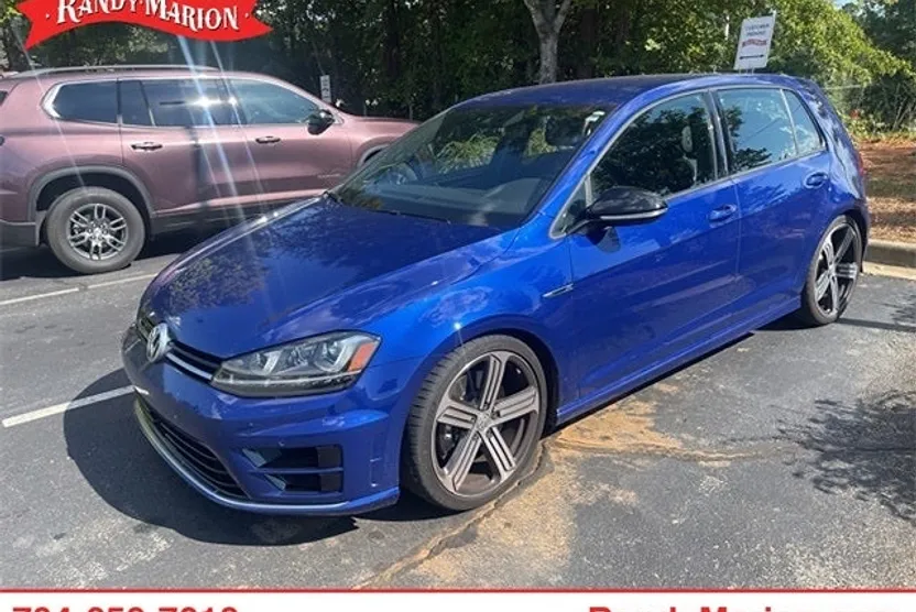 2016 Volkswagen Golf R Base 4Motion photo 1