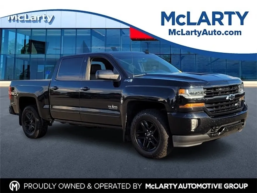 2018 Chevrolet Silverado 1500 LT2 photo 1