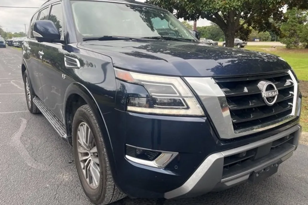 2022 Nissan Armada SL photo 1