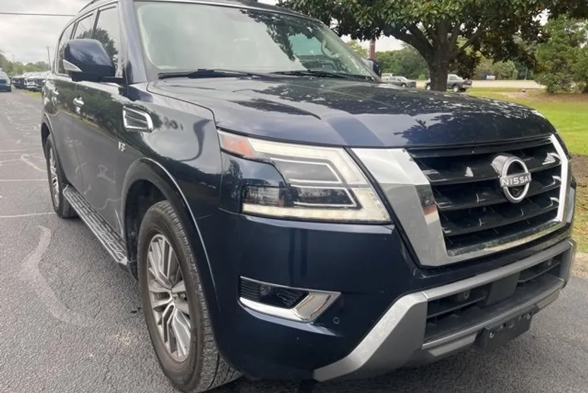 2022 Nissan Armada SL photo 1