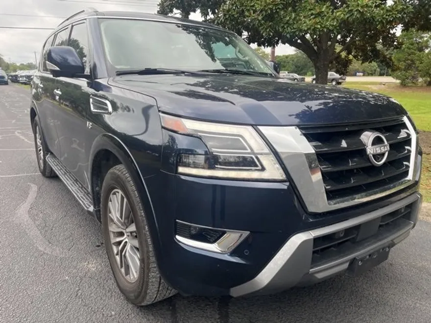 2022 Nissan Armada SL photo 1